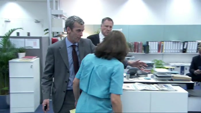 - MALCOLM, I HAVE TO DO THIS. - GET THE FUCK BACK. 