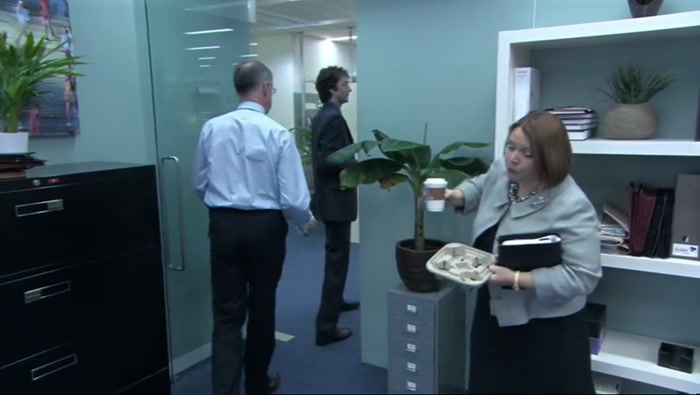 - MALCOLM NEVER BROUGHT US COFFEE. - BLOODY LUNCHTIME. 