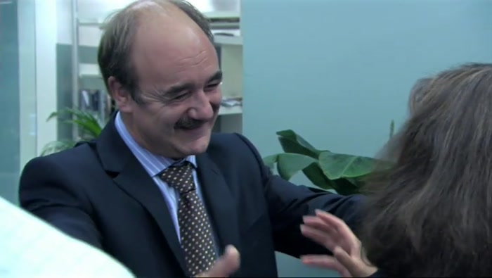 - OH! - OH, I GET ANOTHER ONE. 