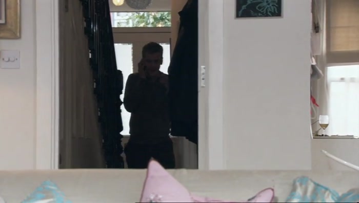 - HI, MALCOLM. - OLLY. ANDY MURRAY. 