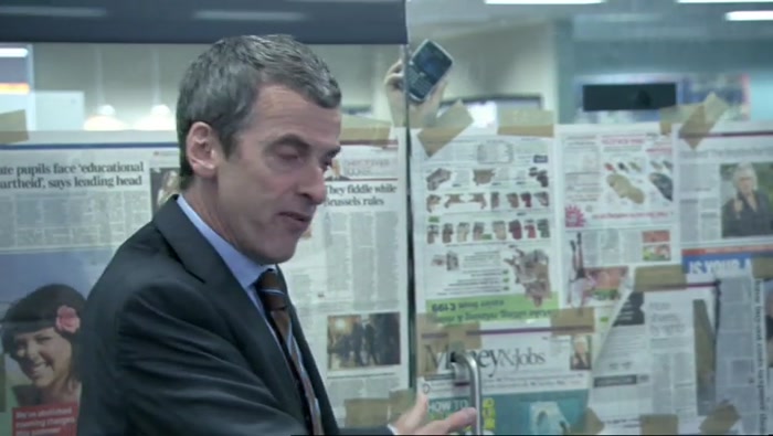 - NO, SHE SHAT IN THE STREET! - AND SHE'S A BORING FUCK AS WELL. 
