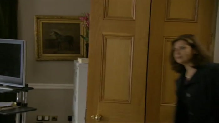 - WHAT THE HELL'S GOING ON HERE? - IN 20 MINUTES' TIME, 