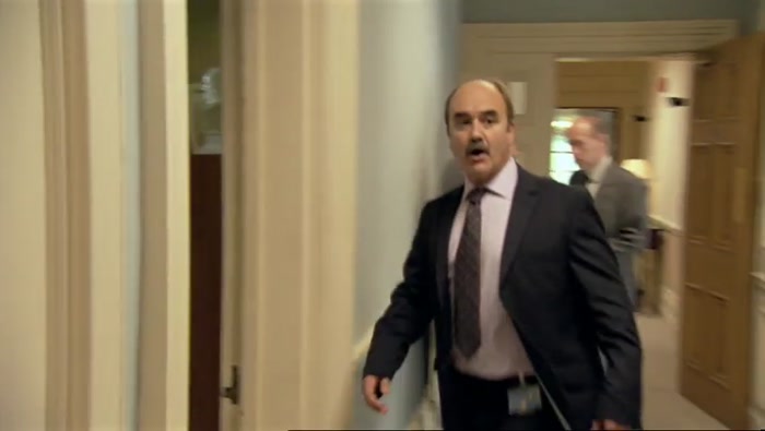 - STEVE! - OH, NO, NO, NO. 