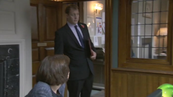 DAN? DAN MILLER? YEAH, MALCOLM GAVE HIM A RIGHT OLD... K'CHER! 