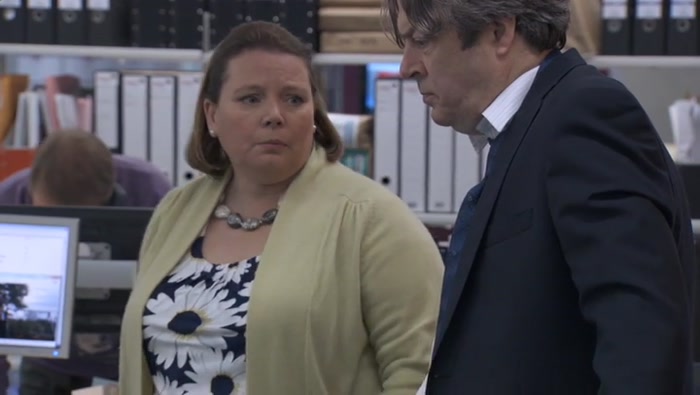 OH, PETER, THAT TIE'S A BIT RUBBISH, ISN'T IT? 