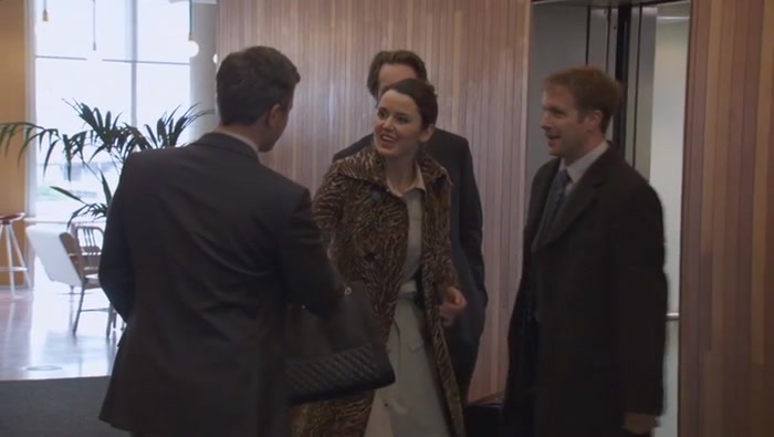 HELLO, LOVELY TO MEET YOU. HI THERE. REALLY LOVELY, LOVELY. 