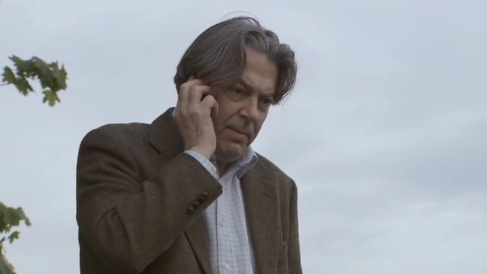 THE WOUND IN HIS PAW'S GONE SEPTIC. OH, PLEASE, PETER, MOVE ON. 