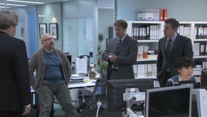 YES, I DO KNOW, FERGUS. A MAN WITH AN AMUSING NAME HAS DIED. 
