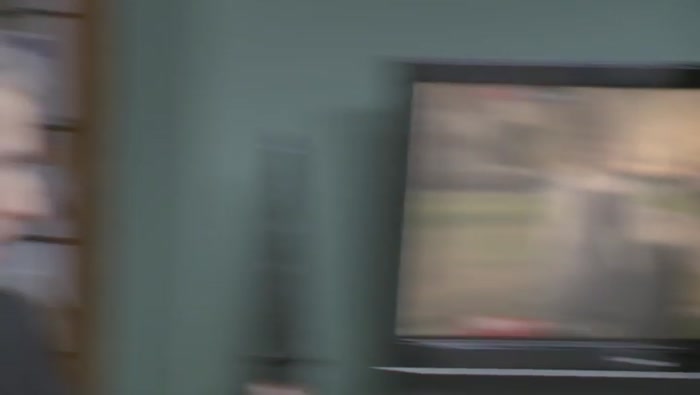 THIS IS WHAT WE'VE BEEN WAITING FOR, IT'S THE QUEEN'S FUCKING SPEECH. 
