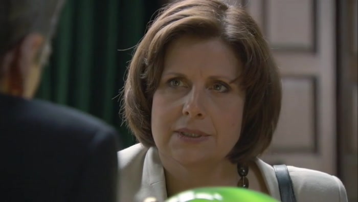 SO NOW, PLEASE, JUST FUCK OFF BACK TO YOUR HOME, YOU HEADLESS FRUMP, 