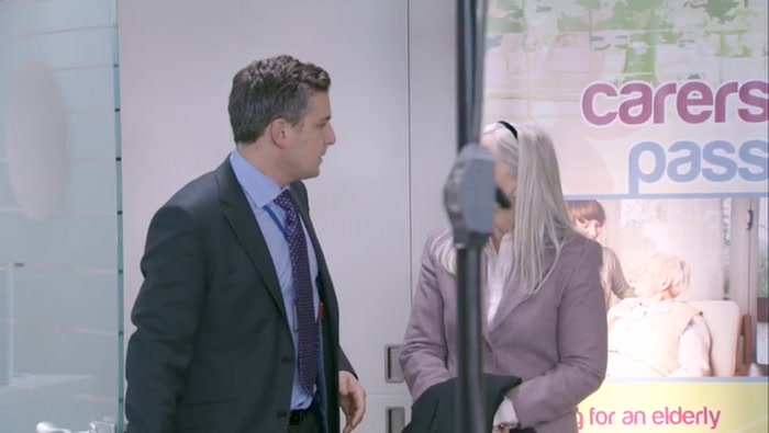 WHO AM I? FUCKING KIRSTY WARK?  