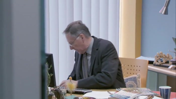I'M BRINGING DOWN MANNION BY LEAKING AN EMAIL. 