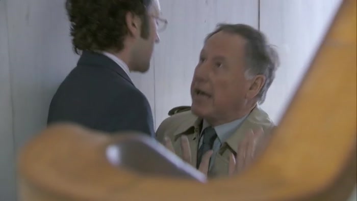 IT'S LIKE ALIEN VERSUS PREDATOR. I WANT BACK IN! HERE! 
