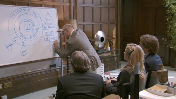 LOOK! DON'T WRITE THAT DOWN! I'M NOT ON YOUR SODDING ONION! 